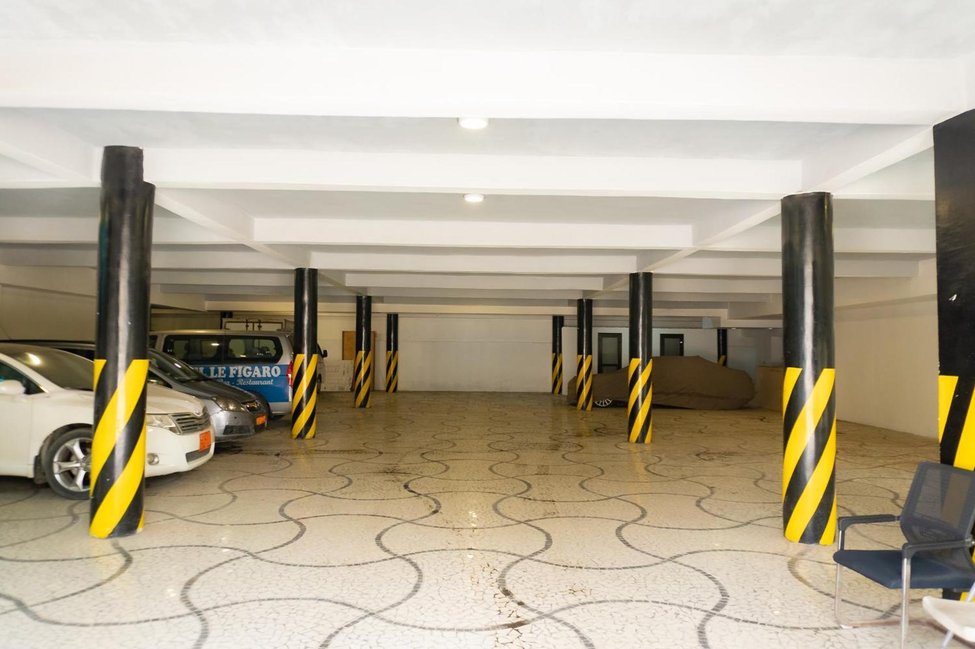 Hotel Le Figaro Douala Exteriör bild
