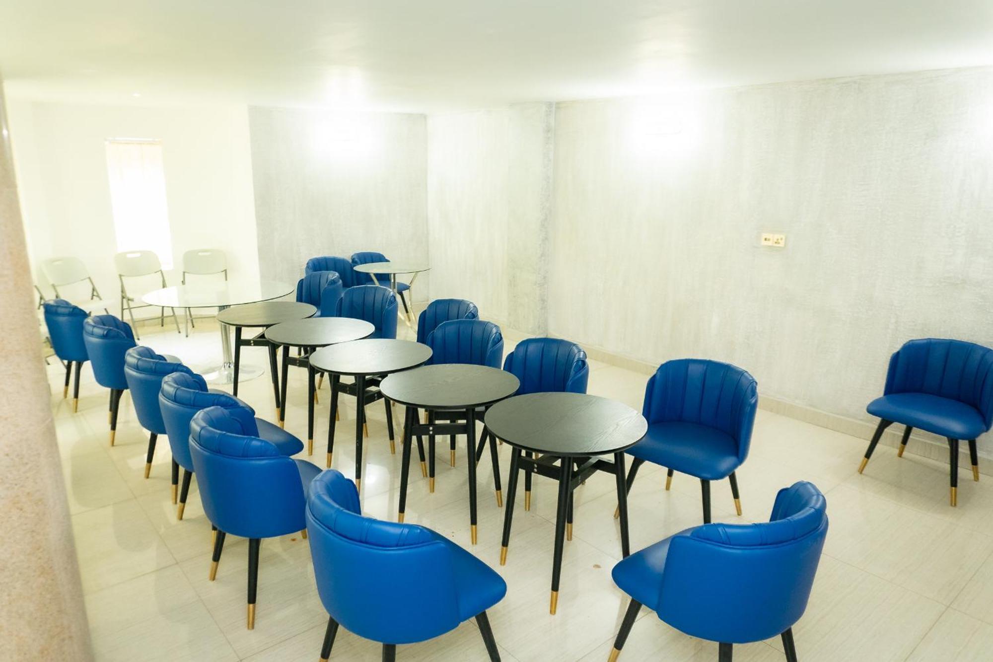 Hotel Le Figaro Douala Exteriör bild