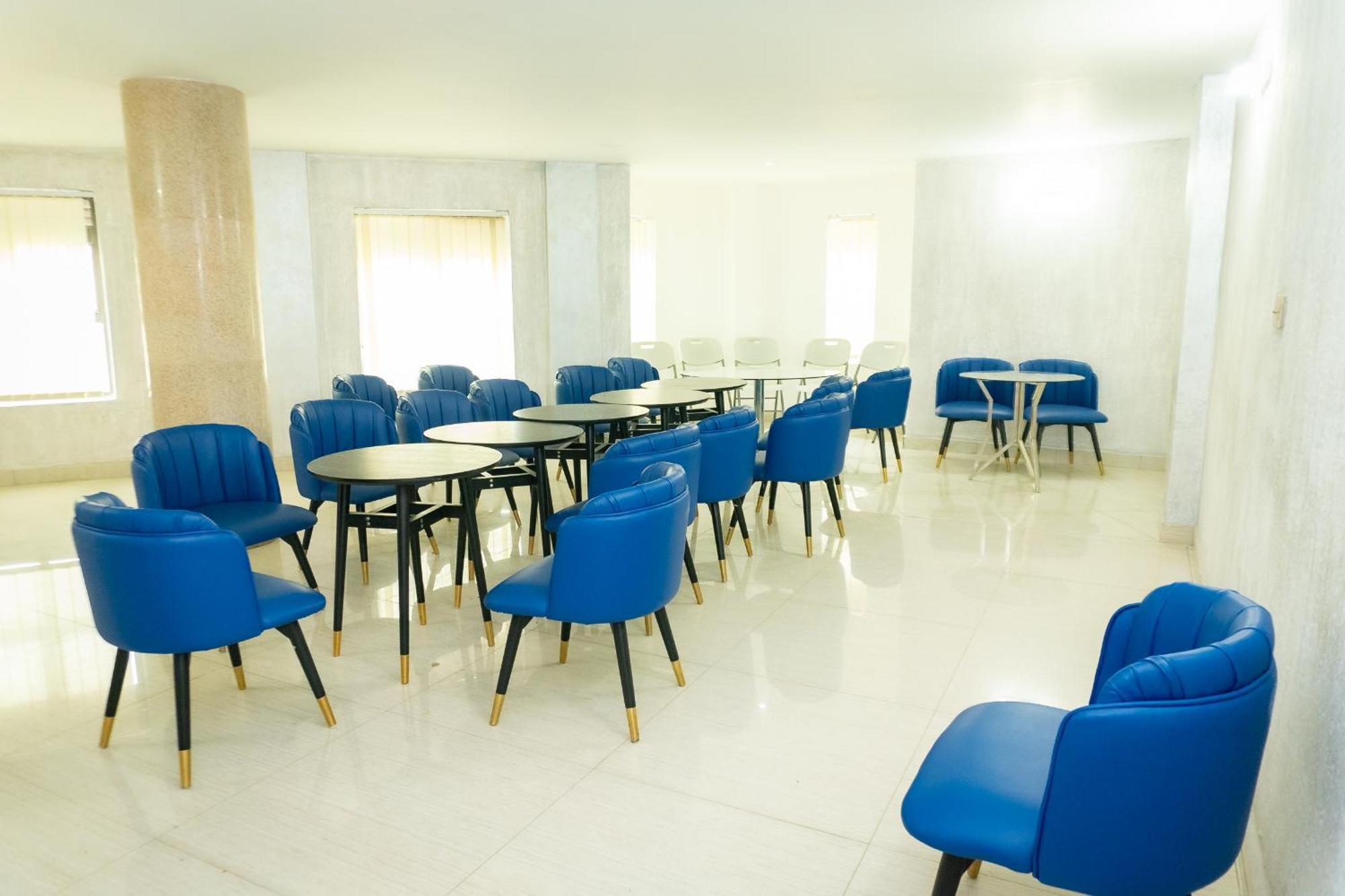 Hotel Le Figaro Douala Exteriör bild